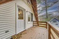Spacious Ludlow Hideaway < 1 Mi to Okemo Mountain! - WLAN