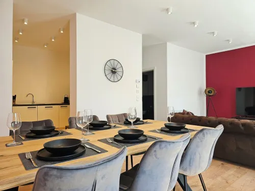 Ruby - Right next to the castle, balcony, PS4 & Stream Hotels in Montabaur