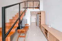 Cozy Stay and Comfy Studio Loft Kingland Avenue Apartment