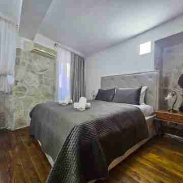 Athos Guesthouse Rooms