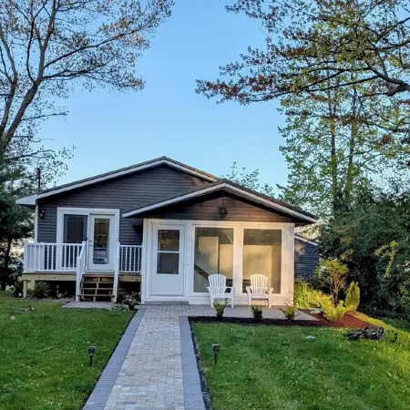 Lake Huron Retreat • Sandy Private Lake Huron Beach • Pet Friendly