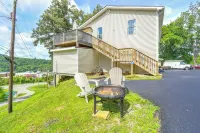 18 Mi to Red River Gorge: Beattyville Retreat - WiFi
