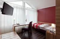 Adolphs Hotel Hotels near Camping Service Bernd Bast