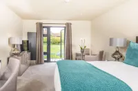 The Chequers Inn Hotels in South Bucks District