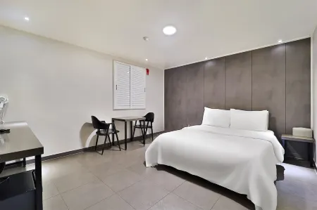 Anyang Rivera Отели рядом с достопримечательностью «ANYANG UNIVERSITY ANYANG CAMPUS»