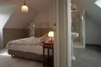 A l'Ombre des Pommiers Hotels in Saint-Coulitz