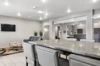 Riverstone Suites - Chippewa Falls