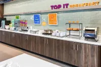 Tru by Hilton Holland MI - breakfast
