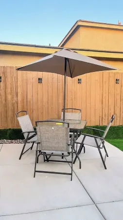 New Charming 2-bedroom Casita in nice El Centro with WiFi, AC