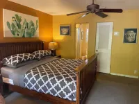 Room 5️⃣ studio in a boutique hotel with kitchen by the pool in downtown PS