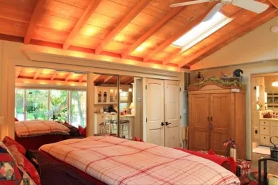 Quiet wooded Guest Cottage