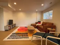 Cheerful Designer Condo w/ City & Mountain Views