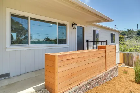 Modern Del Rey Oaks Retreat: 2 Mi to Monterey Bay!