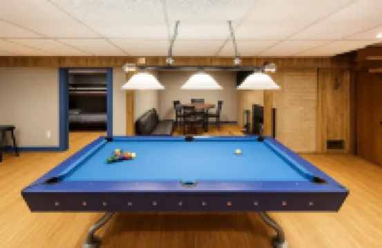 Serene Family Home: Sleeps 16!