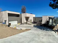Modern Private Casita • Bright, Quiet, Minutes to LANL & Trails