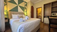 Andari Hoteles