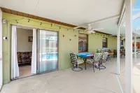 Sunset Oasis Pool Home Hotels in Crystal River