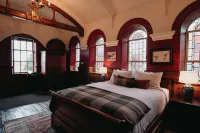 Dunedin House- Boutique Hotel Hotels near The Octagon