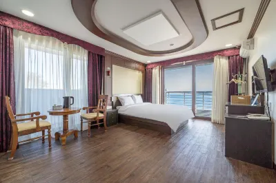 Yangyang Mobydick Hotel Hotels near Namaehaesuyokjang