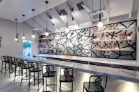 Point Grace - bar
