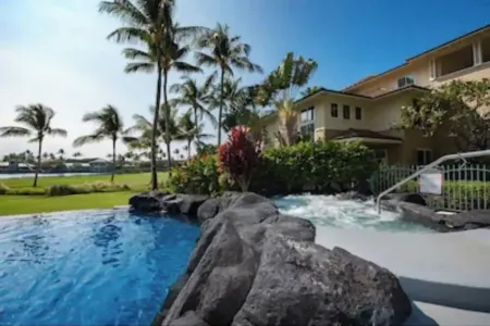 Beautiful 3 bedroom condo in the heart of Waikoloa