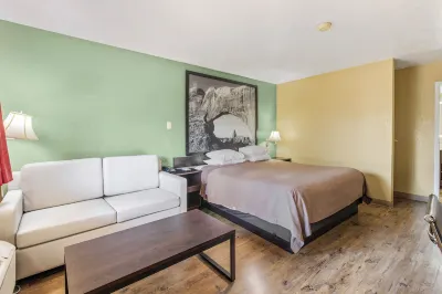 Super 8 by Wyndham St. George UT Hotels near Ancestor Square