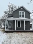 Small Lake House Near Park in Fairmont