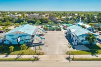 Latitude 26 Waterfront Resort and Marina Hotels near Bayside Park