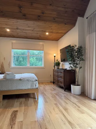 Blissful Lake Park Your Boat Hiking Family Retreat Views Hiking Winni Escapes