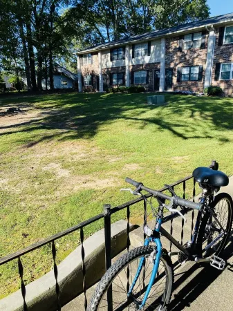 Comfortable Calm Condo in Historic Gainesville 2 Bedroom