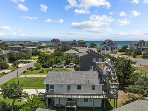 Charming Coastal Cottage in the heart of Hatteras Village