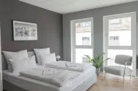 Perfect city center location, 107 sqm, directly at the opera house in suite flair with balcony!