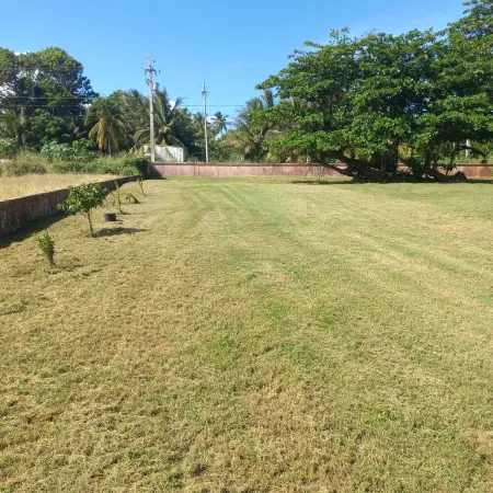 Coastal Private Home 3 bedrooms 3 bathrooms all amenities steps away from Beach