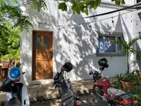 Spacious 1 Bedroom Condo, Amazing Location... Hotels in 