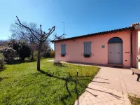 SUNRISE WITH A VIEW - PRIVATE APARTMENT Hotels in Faenza