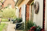 Ferienwohnung III auf Hof Himmelgrün Hotels in Saal