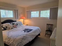 Charming 4-bedroom house in enjoyable Bethany West Community, one mile to beach.