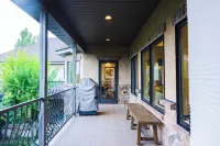 Spacious Luxury Heber House