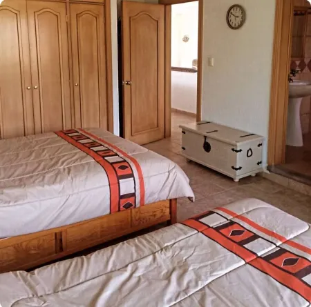 Refugio Tranquilo: large, pool already heated