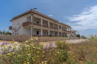 ApartHotel Capo Rizzuto - Sea View Apartments 40mt from the Reserved Beach