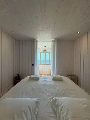 Villa Ocean View with Direct Access to the Beach from the Garden