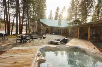 Cozy Cottage at The Bitterroot Mile Club