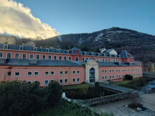 New in Ax Les Thermes! Large 118 m2 apartment 5 minutes from downtown