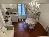 Charming studio in downtown L'isle sur la Sorgue