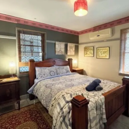 Charming Peaceful Two-Bedroom Apartment