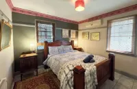 Charming Peaceful Two-Bedroom Apartment