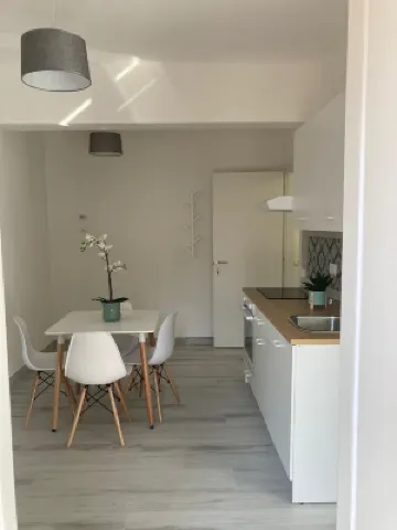 Apartment 2 steps from the sea and downtown