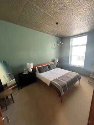 Historic Downtown Apt, Algoma Suites #1 - Sleeps 4