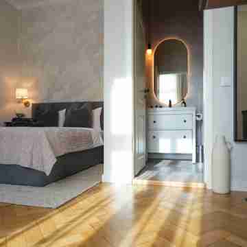 Elegant Studio in the Historic Center, AC, Quiet Area Rooms
