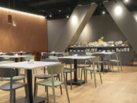 Spot Suites Hotels in Las Condes